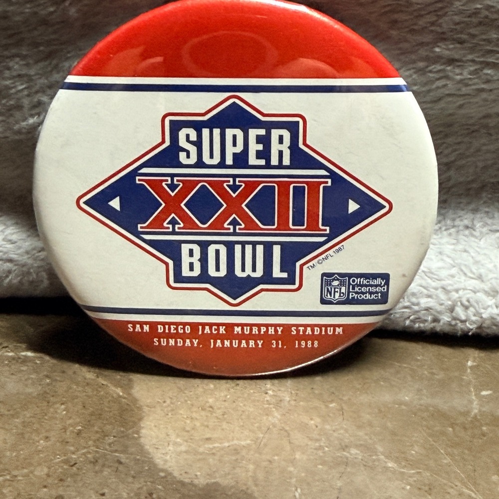 NFL Super Bowl XXII Pin OS Red White Blue 1988 San Diego Vintage Button